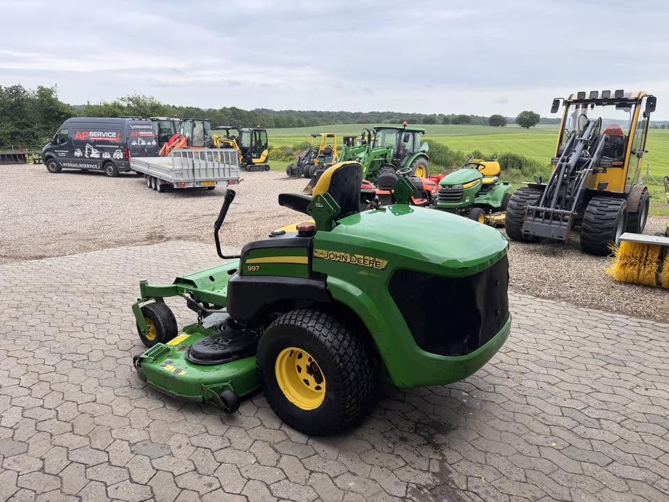 John Deere 997 Zero-turn med 72" klippebord - Billede 5