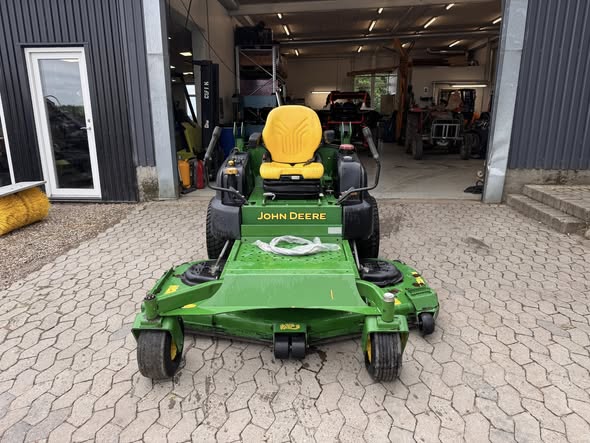 John Deere 997 Zero-turn med 72" klippebord - Billede 2