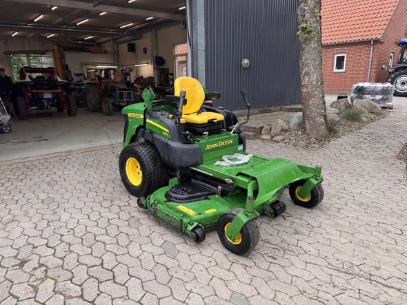 John Deere 997 Zero-turn med 72" klippebord - Billede 3
